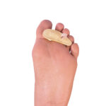 CUSCINETTO DITA A MARTELLO PICC. SX PZ 1Cuscinetto protezione dito&nbsp;Caratteristiche cuscinetto protezione dito:Proteggere le dita a martello alleggerendone la pressione.Ne facilita l&rsquo;estensione.Rivestito in pelle per il massimo comfort.Anello elastico regolabile.Contenuto:&nbsp;1 x 13792 (cuscinetto dita a martello piccolo sinistro pz. 1)