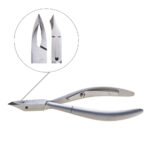 <p>Tronchese in acciaio inox autoclavabile.<br>Dotato di molla singola.<br></p><p><strong>Pulizia e Sterilizzazione:<br></strong></p><ol><li>Pulire accuratamente le tronchesi.<br>Se si utilizzano detergenti specifici