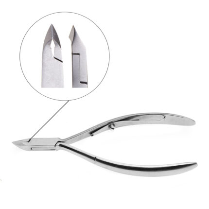 Tronchese in acciaio inox autoclavabile.Dotato di molla singola.Pulizia e Sterilizzazione:Pulire accuratamente le tronchesi.Se si utilizzano detergenti specifici