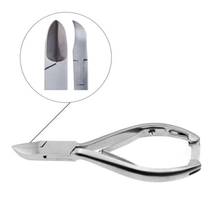 Taglio concavo 18 mmTronchese in acciaio inox autoclavabile.Dotato di molla doppia.Pulizia e Sterilizzazione: 	Pulire accuratamente le tronchesi.Se si utilizzano detergenti specifici