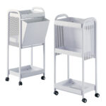 <p>Carrello cera tre ripiani</p><p>Pratico carrello in metallo girevole su ruote