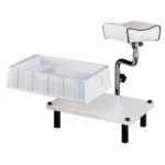 Poggiapiedi + alzata poggiabacinellaAltezza regolabilePoggiapiedi ad altezza regolabile. Compreso di gradino poggia bacinella. Può essere abbinato a qualsiasi tipo di seduta o poltrona.Specifiche tecnicheDimensioni gradino: 360 x 465 x 180 (h) mmAltezza poggiapiedi: 600 mmPeso: 8