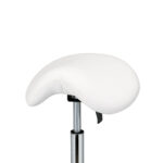 senza schienale.Sgabello senza schienale. Seduta sagomata