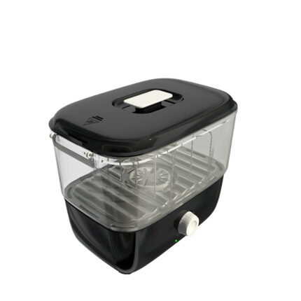 asciugamani caldi in 5 minuti.Scaldasalviette vapo ideale per trattamenti viso e corpo. Dotato di: 	sterilizzazione a vapore; 	sensore di protezione assenza d'acqua nel serbatoio; 	riscaldamento rapido della camera.Il riscaldamento rapido della camera dona asciugamani caldi in 5 minuti.Per l'utilizzo si consiglia acqua distillata o demineralizzata.Specifiche tecnicheDimensioni: 300 x 200 x h. 240 mmPeso: 1