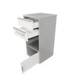 un armadietto per asciugamani e un compartimento con luce di atmosfera.Specifiche tecnicheDimensioni: 470 x 470 x 950 (h) mmPeso: 46