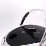 silenzioso e maneggevoleLe vibrazione sono molto ridotte per un utilizzo confortevole.Il manipolo raggiunge la velocità di rotazione di 35.000 giri al minuto.Questo micromotore pesa 0.88 kg ideale quindi per il trasporto.Dotato di manopola per regolare la velocità del manipolo.Basso consumo 65W.Funzione standby.Il manipolo 	peso 104 g 	ergonomico 	senso della rotazione verso destra ? e verso sinistra ?Specifiche tecnicheVelocità di rotazione: 35.000 giri al minutoDimensioni: 175 x 13 x 90 mmPeso manipolo: 104 gPeso: 0.88 kgH.: 90 mmContenuto1 x 602153 (micromotore)1 x manipolo1 x istruzioni per l’uso1 x cavo di alimentazione con connettore1 x set frese 6 pz1 x fresa in ceramica1 x pedale