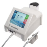 <h4><strong>MICROMOTORE CON NEBULIZZAZIONE EUDORA IRON<br /></strong>MANIPOLO CON ILLUMINAZIONE LED DISPONIBILE IN DUE VERSIONI DIFFERENTI (FLY E IRON) <span style="font-size: 14.4px; color: #555555;">FINO A 40.000 RPM </span><span style="font-size: 14.4px; color: #555555;">ERGONOMICO</span><strong><br /></strong></h4><br />Micromotore professionale con sistema integrato spray dall’utilizzo facile e intuitivo.<br /><br /><strong>CARATTERISTICHE: </strong><br /><ul> 	<li>Comando a pedale ON/OFF</li> 	<li><span style="font-size: 14.4px;">Controllo velocità e senso di rotazione e livello di nebulizzazione<br /></span></li> 	<li><span style="font-size: 14.4px;">Modalità di nebulizzazione automatica o manuale<br /></span></li> 	<li><span style="font-size: 14.4px;">Serbatoio liquido di nebulizzazione posteriore rimovibile</span></li> 	<li><span style="font-size: 14.4px;">Supporto manipolo da tavolo</span></li></ul>Manipolo con sistema di nebulizzazione<br /><br /><strong>VERSIONE IRON:</strong><br /><ul> 	<li> Realizzato in alluminio</li> 	<li><span style="font-size: 14.4px;"> LED ad alta luminosità</span></li> 	<li><span style="font-size: 14.4px;"> Sistema di sostituzione della fresa manuale</span></li> 	<li><span style="font-size: 14.4px;"> Peso 198 g