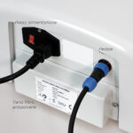 diametro 30 mmLunghezza tubo flessibile manipolo: ca. 120 cm SPECIFICHE TECNICHEVelocit&agrave; di rotazione: 4.000-40.000 giri al minutoMotore di aspirazione brushlessAlimentazione elettrica: 230V/50HzRumorosit&agrave; di aspirazione: potenza min. 67 dB(A) / potenza max 80 dB(A)Scocca in PU