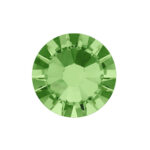 <strong>Swarovski - Peridott<br /></strong><em>100 pezzi </em><strong><br /><br /></strong>Swarovski per Nail art.<br />Ideale per donare alle unghie un'esclusiva lucentezza ed un tocco di originalità.<br />Dotato di taglio a fondo piatto per un’applicazione perfetta sia su unghie naturali che ricostruite.<br /><br /><strong>Metodo di applicazione</strong>:<br />Applicare i cristalli su un top coat senza dispersione o gel colla