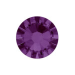 <strong>Swarovski - Ametista<br /></strong><em>100 pezzi </em><strong><br /><br /></strong>Swarovski per Nail art.<br />Ideale per donare alle unghie un'esclusiva lucentezza ed un tocco di originalità.<br />Dotato di taglio a fondo piatto per un’applicazione perfetta sia su unghie naturali che ricostruite.<br /><br /><strong>Metodo di applicazione</strong>:<br />Applicare i cristalli su un top coat senza dispersione o gel colla