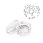 <strong>Mini Swarovski - Crystal<br /></strong><em>100 pezzi </em><strong><br /><br /></strong>Mini Swarovski per Nail art.<br />Ideale per donare alle unghie un'esclusiva lucentezza ed un tocco di originalità.<br />Dotato di taglio a fondo piatto per un’applicazione perfetta sia su unghie naturali che ricostruite.<br /><br /><strong>Metodo di applicazione</strong>:<br />Applicare i cristalli su un top coat senza dispersione o gel colla