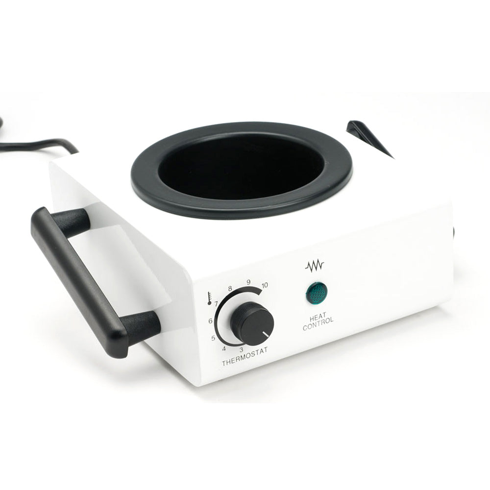 SCALDACERA QUADRATO IN METALLO 400ML Scaldacera quadrato in metalloTemperatura regolabileFornello scaldacera professionale : per il riscaldamento di cere depilatorie contenute in barattoli metallici da 400 ml; caratterizzato da robuste scocche in metallo e componentistica selezionata per durare nel tempo; controllo analogico della temperatura; tazza isolata e ricoperta con rivestimenti studiati per elevate temperature; cavo di alimentazione incluso.Specifiche tecnicheTensione di alimentazione: 220 - 230 V 50 HzPotenza elettrica: 100 WPeso: 1