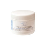 <strong>Crema viso pelli normali Argan-Bio<br /></strong><em>250 ml</em><strong><br /><br /></strong>Crema viso <span data-mce-fragment="1">con olio di Argan Bio.</span><br />Adatta a tutti i tipi di pelle.<br />Svolge una forte azione Anti-Age <span data-mce-fragment="1">grazie alla combinazione con la vitamina A e la vitamina E. </span><br /><br /><strong>Specifiche tecniche</strong><br /><strong>Formato</strong>: 250 ml<br /><br /><b>Contenuto<br /></b>800099 (crema viso)