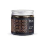 <strong><img style="display: block; margin-left: auto; margin-right: auto;" src="https://cdn.shopify.com/s/files/1/0591/3834/3118/files/logo_INTAJ_bianco_480x480.jpg?v=1643633622" alt="" width="225" height="147" data-mce-fragment="1" /><br />Sapone Nero con olio di Argan<br /></strong><em>200 g</em><br /><br />Ispirato al rituale Hammam