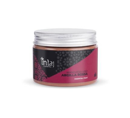 Maschera Viso Argilla Rossa Essential Fruit150 gMaschera purificante all’argilla rossa con piacevole profumazione fruttata che deterge delicatamente.Svolge un'azione lenitiva e rigenerante.Indicata per pelli: 	miste; 	grasse; 	a tendenza acneica.Ricca di vitamine e oligoelementi: 	promuove il rinnovamento cellulare; 	ripara la pelle danneggiata; 	favorisce la riduzione di irritazioni e rossori cutanei.Texture cremosa e vellutata
